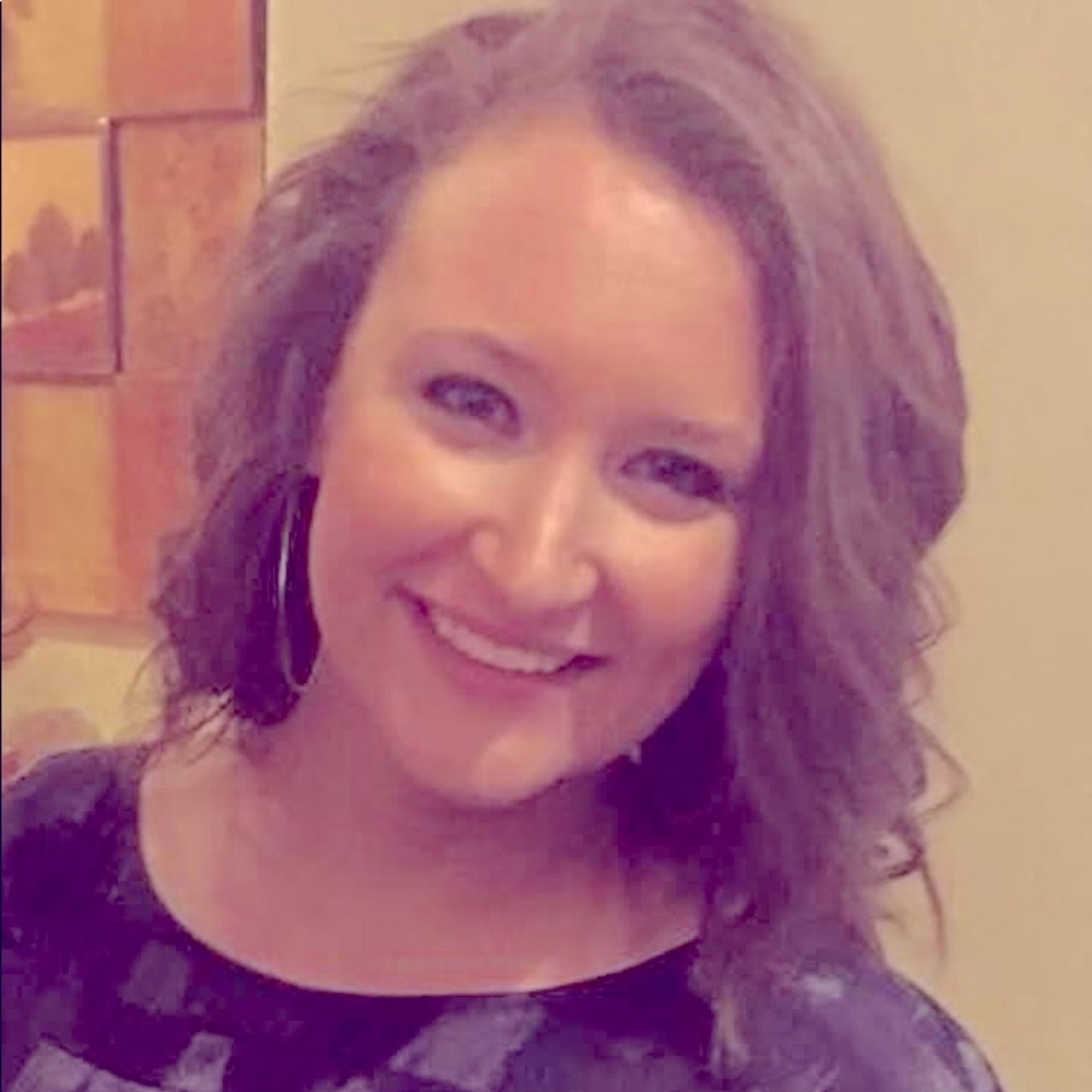 Meet your Posher, Julia